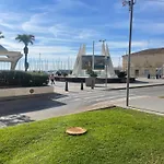 아파트 Seaside Serenity