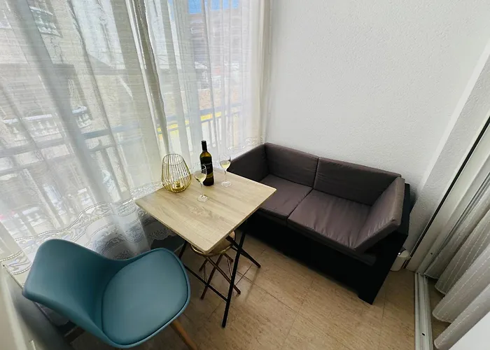 Seaside Serenity Apartment